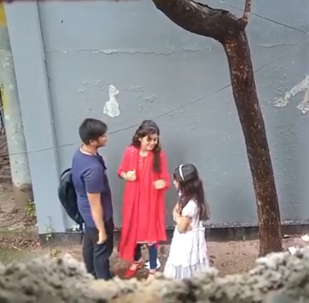 Teen Girlfriend Hugging Boyfriend Infront Of Sister (Hidden Cam)