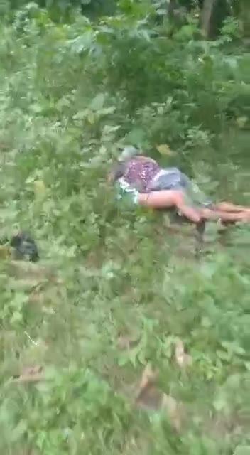 Girl Caught While Sex On Forest