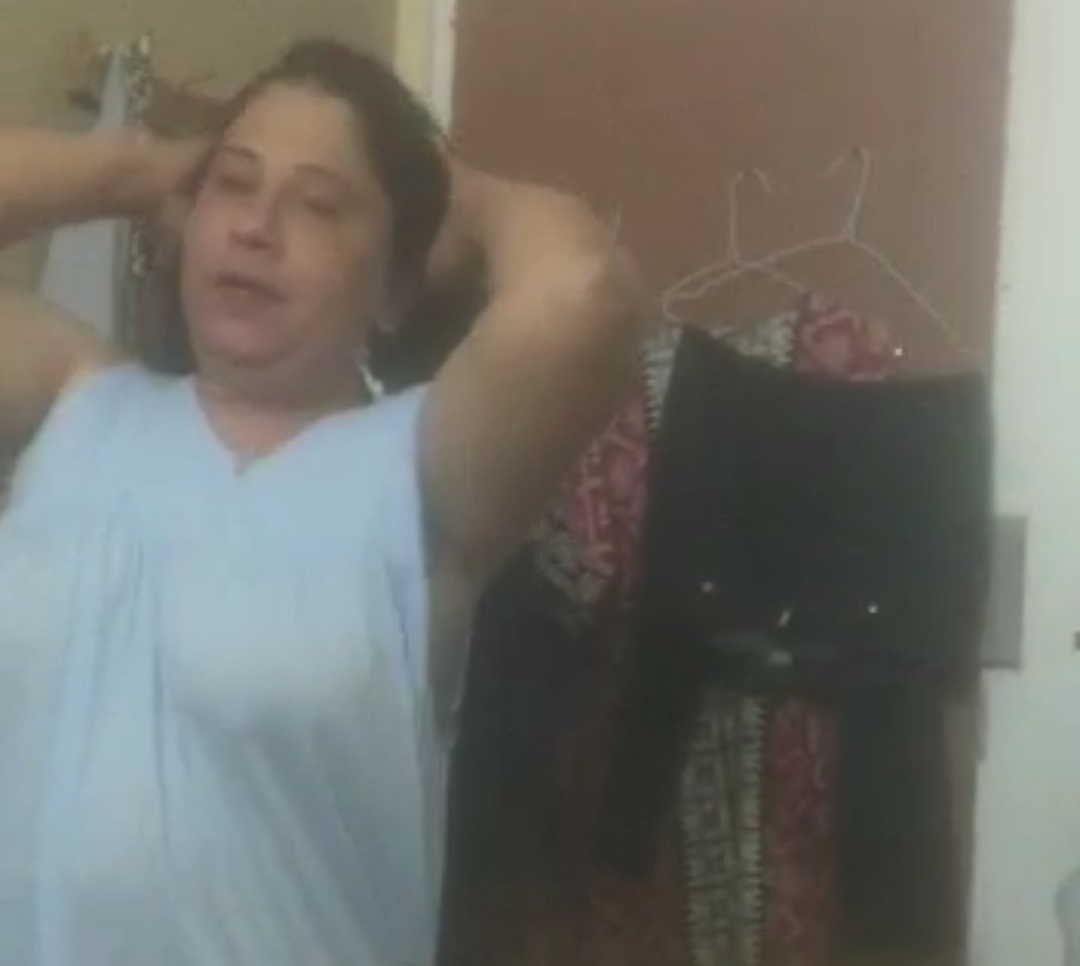 Daughter Grope And Shows Her Mom Pussy