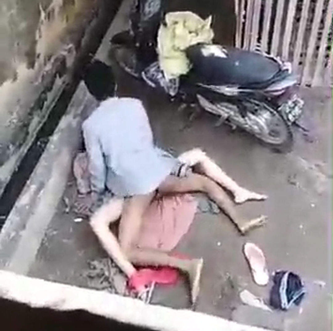 Boy And Girl Having Sex At Outdoor (Spy)