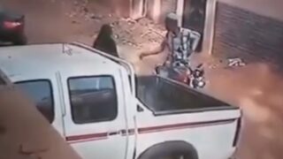 Girl Forcefully Fucked On Road With Showing Knife