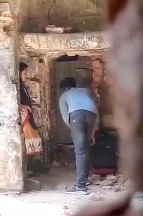[Hidden Camera] Having Sex At Abandoned Place