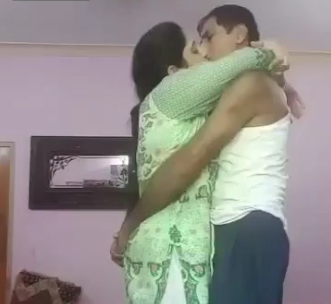 Having Affair When Husband Not Home