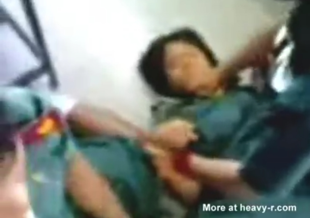 School Girl Held And Gangbanged By Classmate In Class