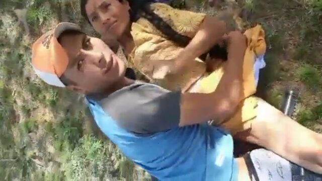 Girl Get Caught While Sex Openly