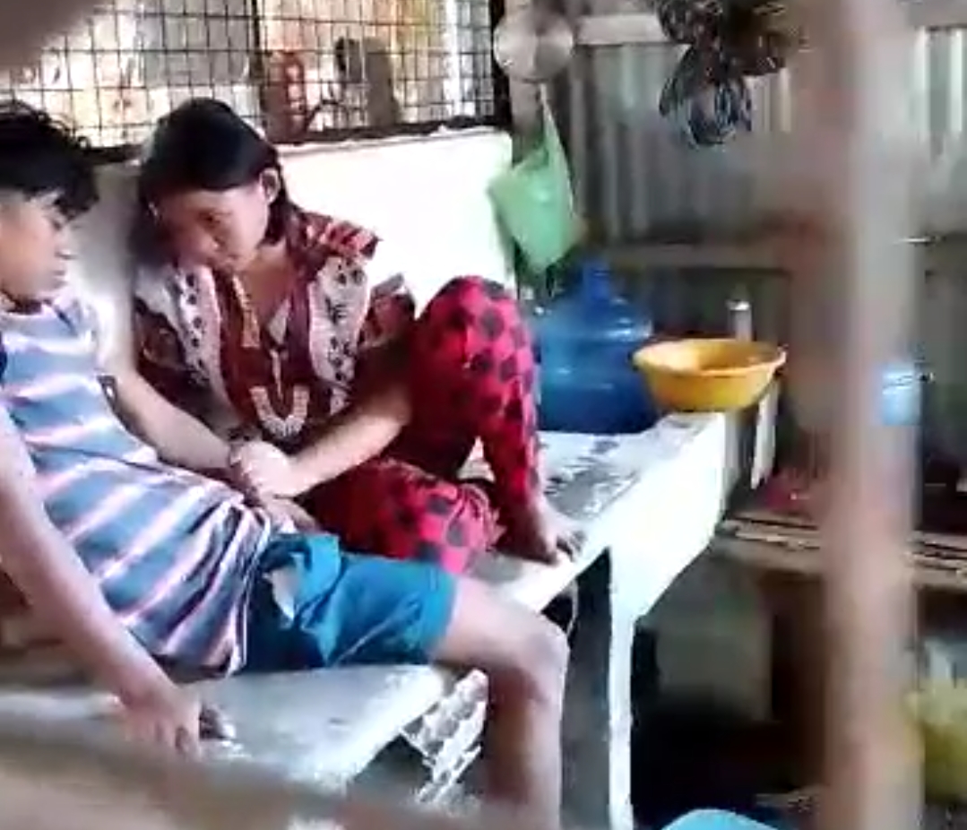Real Older Sister Caught Sex With Brother (Taboo)