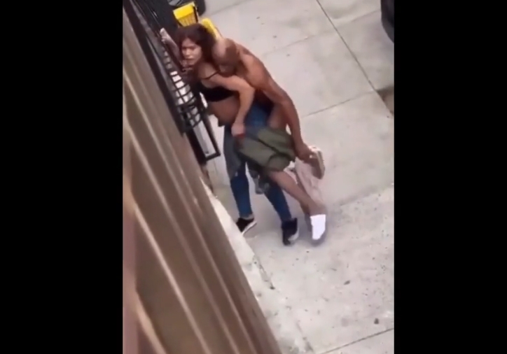 Mental Men Try To Fuck Passersby (DarkClip)